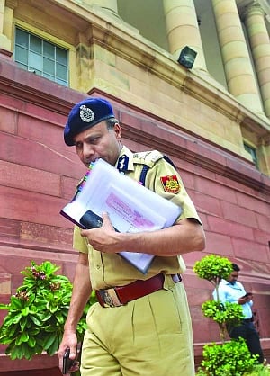 Shah summons Delhi’s top cop over desecration of temple in Walled City
