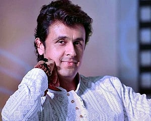 Sonu Nigam unveils songs for Maha Shivaratri