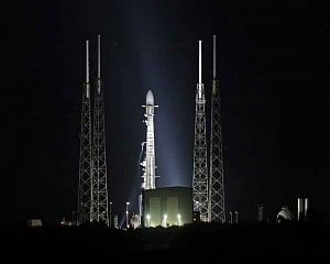 SpaceX postpones launch of 60 Starlink Internet satellites