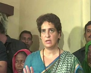Standoff between Priyanka, UP govt ends