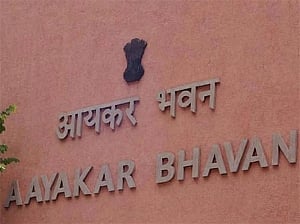 Tax evasion probe:I-T dept raids 74 locations in TN
