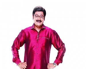 Tiwariji ghar par hain?