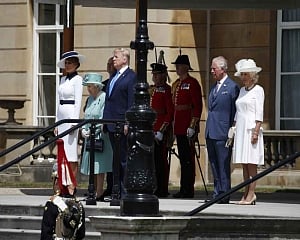 Trump, first lady meet with queen at Buckingham Palace