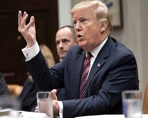 Trump calls on World Bank to stop lending to China