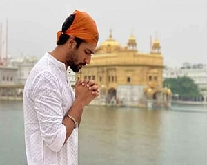 Vicky visits Golden Temple for 'Sardar Udham Singh'