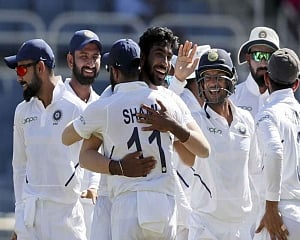 West Indies struggling at 87/7 in reply to India's 416
