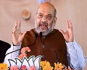 Your votes to decide if state will walk on path of devpt or Naxalism: Amit Shah in J'khand