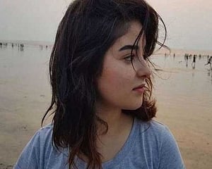 Zaira Wasim slammed by netizens for 'publicity stunt'