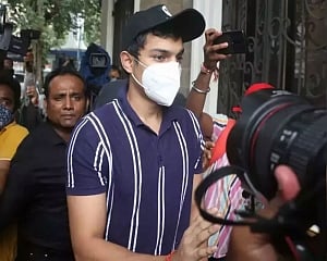 'Parihar said he would procure drugs on Showik's instructions'