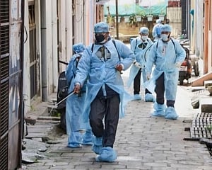 24 deaths, 929 fresh virus cases in UP; total count 28,636