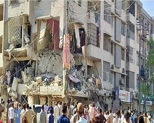 5 dead, 20 injured in Karachi building explosion