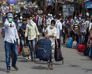 6 test COVID-19 positive in Dharavi; active cases below 100