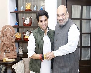 A day after joining BJP, Scindia meets Shah, Rajnath