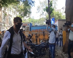 Actor Arjun Rampal reaches NCB office for questioning