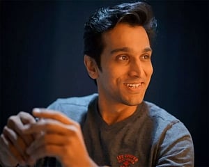 Actor Pratik Gandhi tests positive for COVID-19