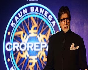Amitabh Bachchan trolled on Twitter after FIR over KBC question