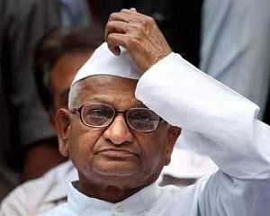 Anna Hazare threatens to launch his "last protest" for farmers
