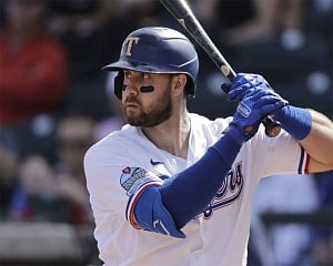Asymptomatic All-Star slugger Gallo tests positive for virus