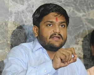 BJP repeatedly harassing Hardik Patel: Priyanka Gandhi