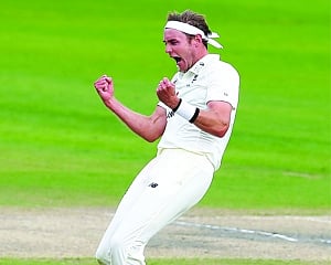 Broad moves to third spot in ICC rankings