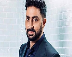 Chelsea fan Abhishek Bachchan receives best wishes from football club