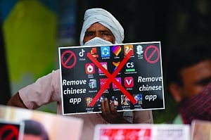 China protests apps’ ban