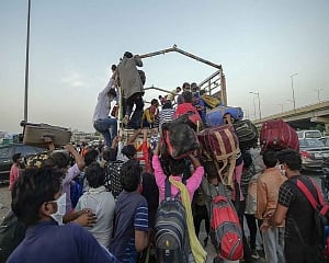 CM orders setting up thana-level teams to ensure migrant workers don't travel on foot