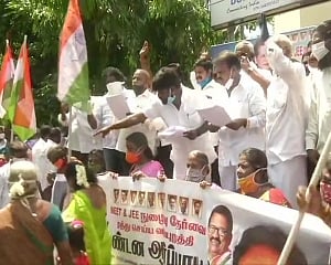 Cong launches campaign against holding of NEET, JEE; Rahul asks people to speak up for students' safety