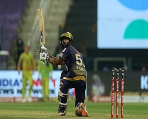 CSK bowl out KKR for 167, Tripathi scores 81