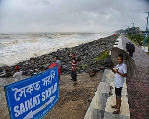 Cyclone Amphan to completely enter land by 7 PM: IMD