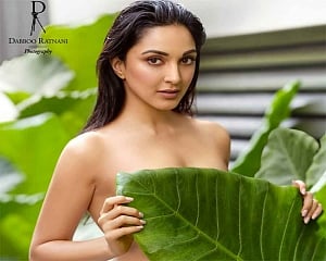 Daboo Ratnani's Kiara calendar photo in plagiarism row