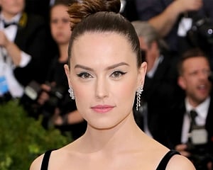 Daisy Ridley says Rey was almost a Kenobi in 'Rise of Skywalker'