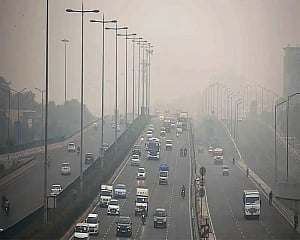 Delhi air quality slips back into 'very poor' category