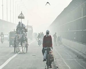 Delhi's minimum temp drops to 10.8 deg C, season's lowest temperature so far