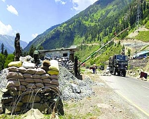 Dismantling structures at Pangong among LAC disengagement plan