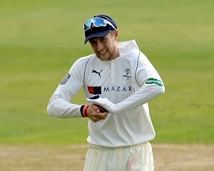 England bowlers using ''back sweat'' to shine the ball