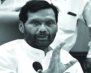Eternal mausam vaigyanik Ram Vilas Paswan no more
