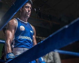 Farhan Akhtar is ready to box in first look from 'Toofan'