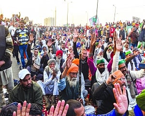 Farmers willing to resume talks on Tue