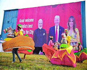 Greeting billboards pique Agra’s curiosity