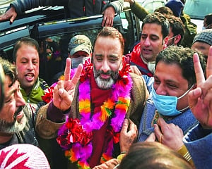 Gupkar Alliance steals the show in Kashmir