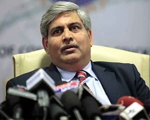 ICC: Shashank Manohar steps down from chairman's post, Khwaja interim head
