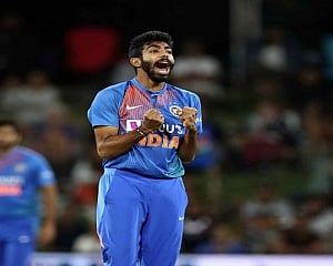 India beat New Zealand by 7 runs in 5th T20I, notch up rare 5-0 whitewash