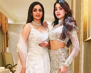 Janhvi Kapoor can still smell mom Sridevi in her dressing room