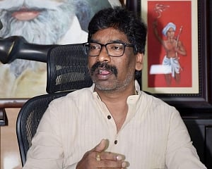 Jharkhand CM Hemant Soren goes into home quarantine