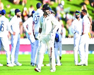 Kane keeps Kiwis ahead