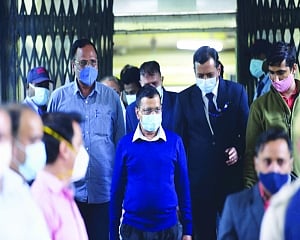 Kejriwal calls all-party meet on Covid