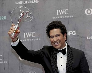 Legendary Tendulkar receives best Laureus sporting moment