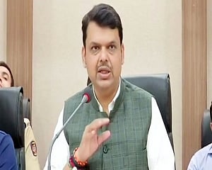Maha govt thinks war against corona over, only battle left is against Kangana: Fadnavis