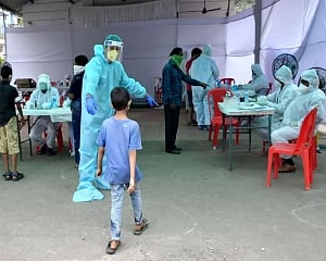 Maha sees 2,739 new COVID-19 cases; death toll nears 3,000